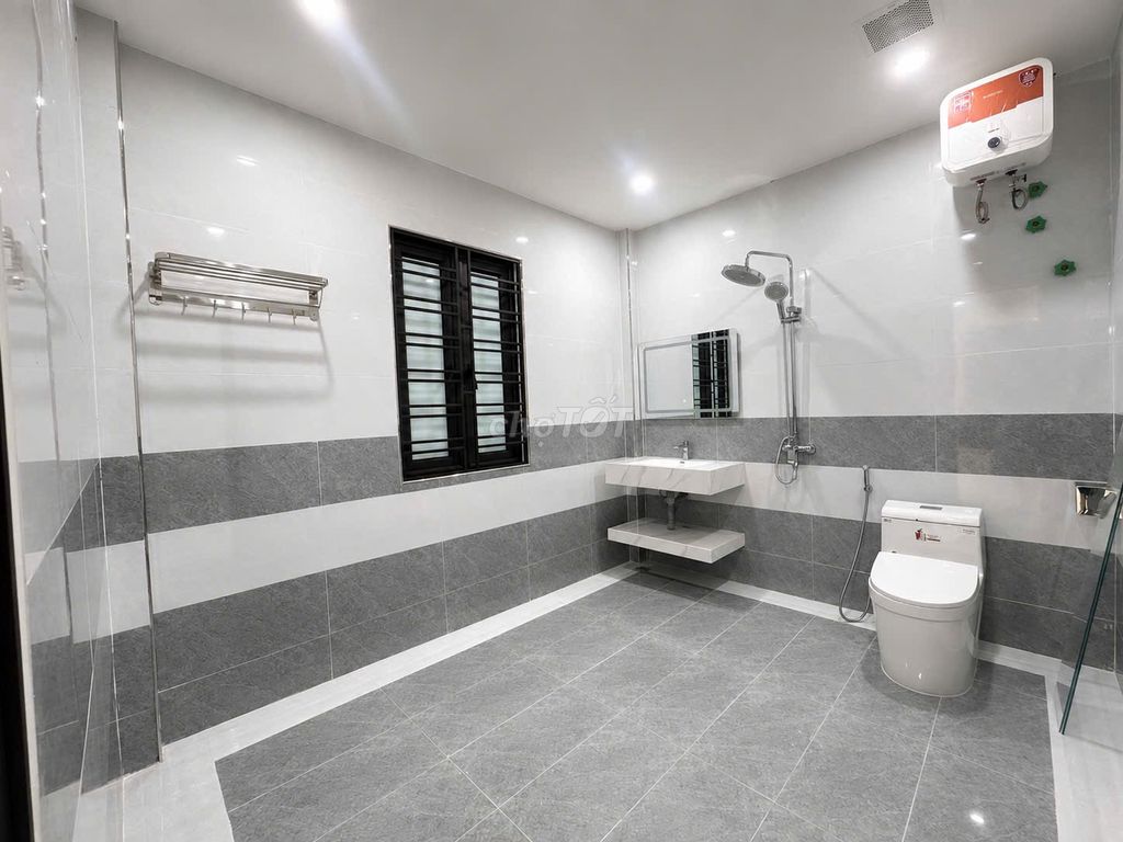 BÁN GẤP NHÀ MIẾU HAI XÃ, LÊ CHÂN, HẢI PHÒNG,DT 44m2x4 TẦNG, GIÁ 3,8 TỶ