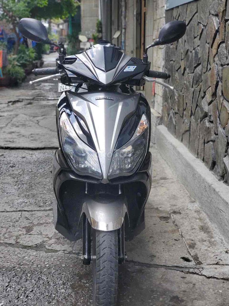 Cần bán xe Honda AB xám biển HCM 9 chủ.