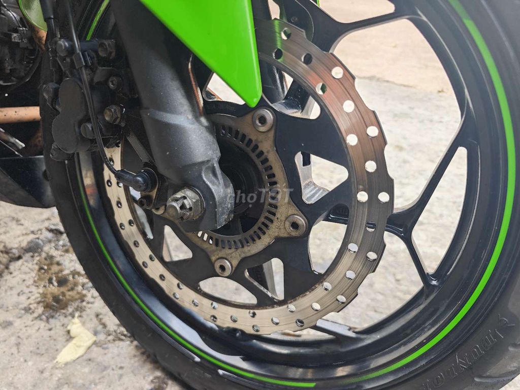 Kawasaki Ninja 300 Xanh lá Đen. Mua bán Xe máy tại Thành phố Biên Hòa Đồng Nai được đăng bởi Phúc Hiếu Trần hình 11