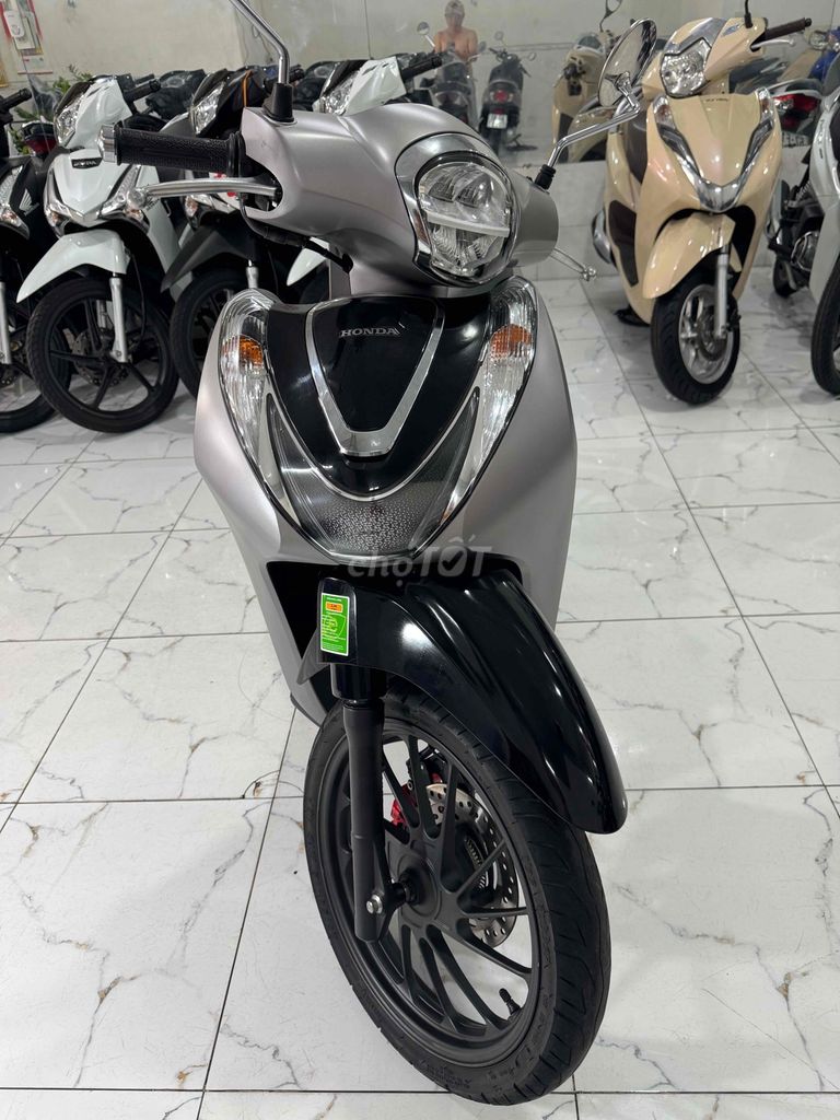 ✅𝐆𝐢𝐚́ 𝐑𝐞̃ 𝐋𝐞̣💵49,5tr 💵SH MODE ABS 2020 ĐẸP ZIN MỚI. Mua bán Xe máy tại Thành phố Long Xuyên An Giang được đăng bởi Cầm Đồ Bình Tâm  hình 2