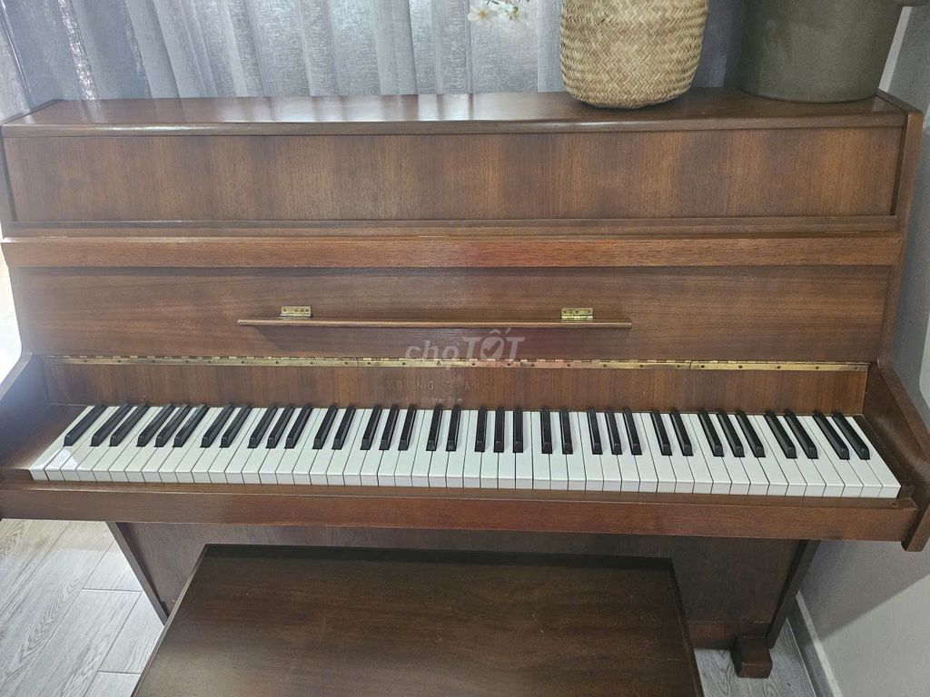 Đàn Piano Young Chang Gỗ tự nhiên Nâu. Mua bán Nhạc cụ tại Thành phố Vũng Tàu Bà Rịa - Vũng Tàu được đăng bởi Nguyễn Hữu Huy Phúc hình 1