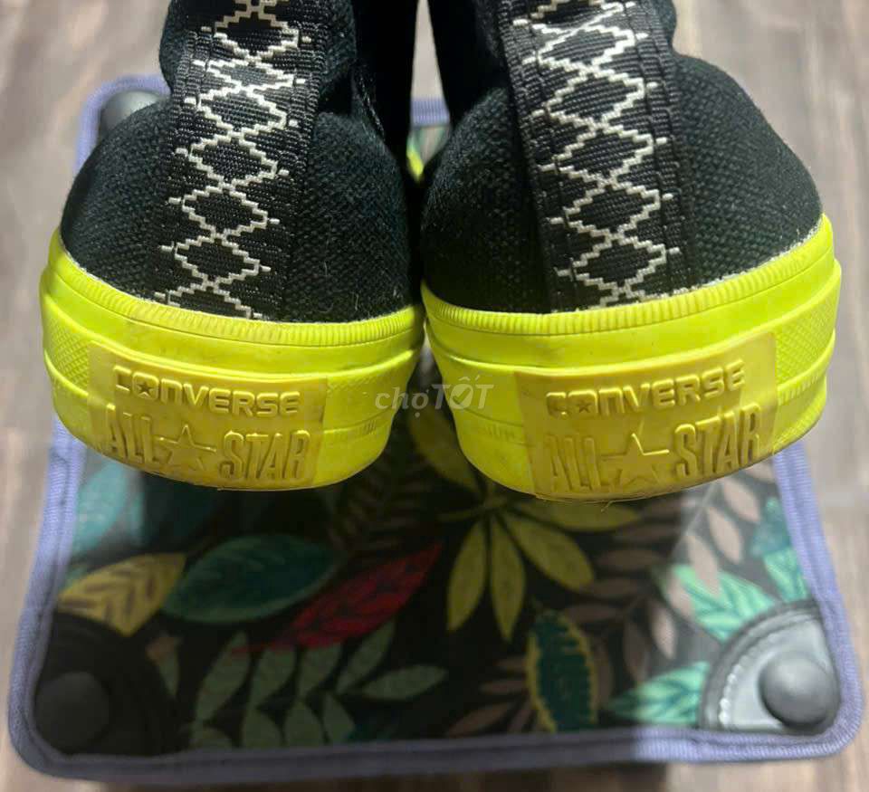 Converse classic cao cổ chính hãng size 39 Real. Mua bán Giày dép tại Quận 3 Tp Hồ Chí Minh được đăng bởi Đồ2hand hình 2