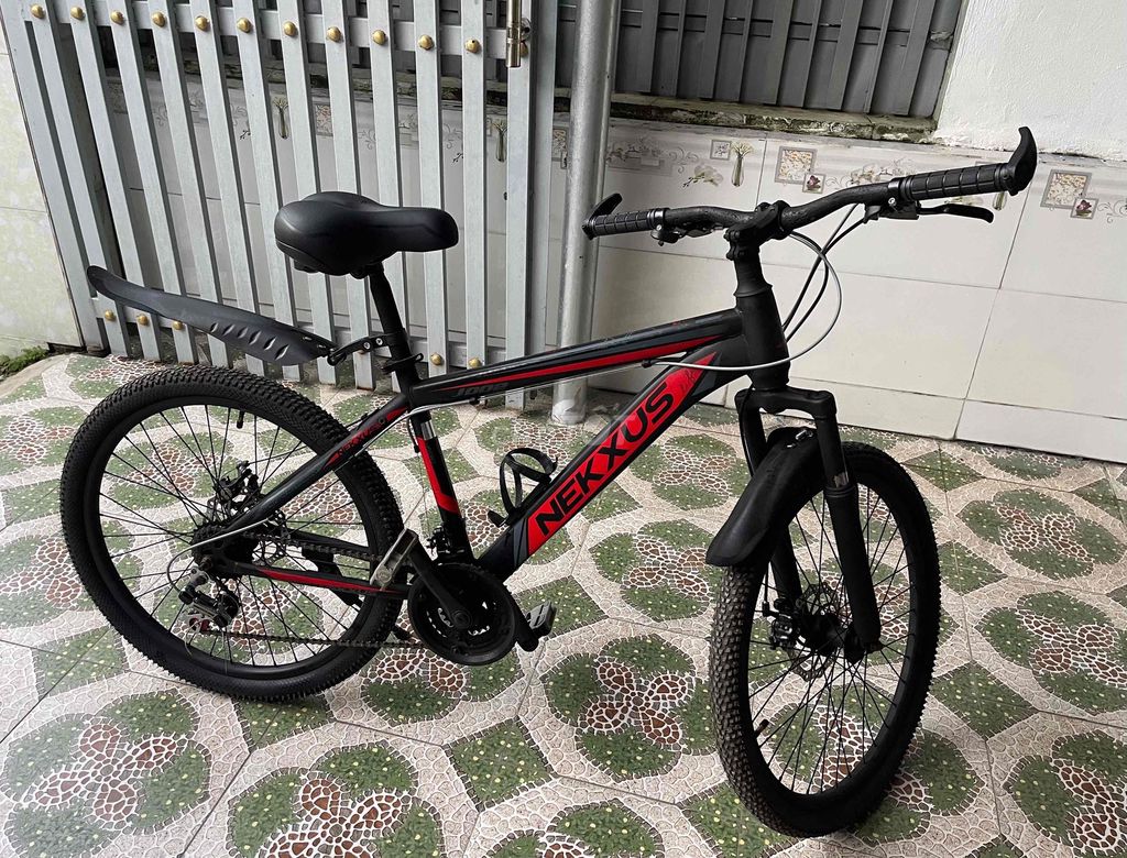 để lâu ích đi bán lại cho ae sài. Mua bán Xe đạp tại Thành phố Tân An Long An được đăng bởi thanh hình 4