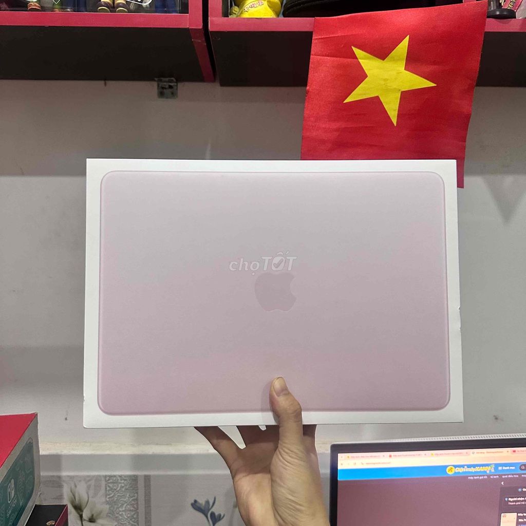 Apple Macbook Neo A18 Pro 8GB/256GB pink 99,99%. Mua bán Laptop tại Quận 8 Tp Hồ Chí Minh được đăng bởi school stone hình 1