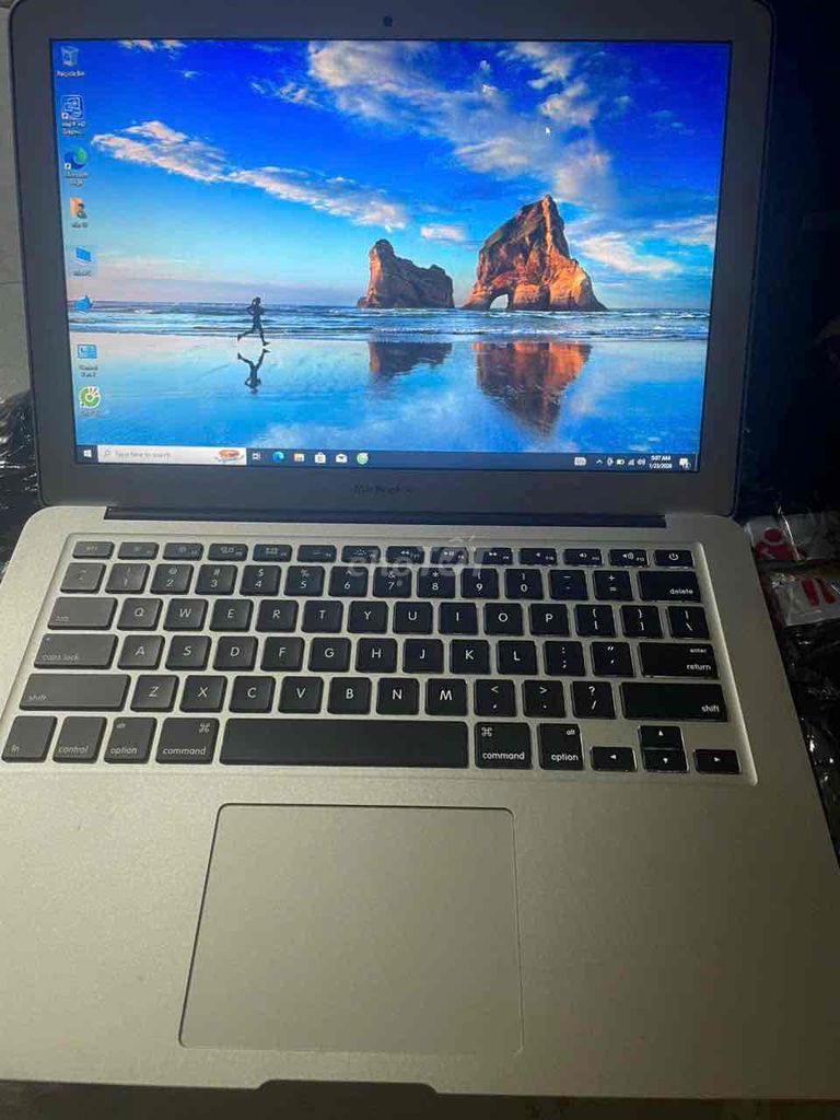 Apple MacBook Air 2017 i5 8GB/256GB. Mua bán Laptop tại Thành phố Long Xuyên An Giang được đăng bởi CỬA HÀNG HỮU TÀI AN GIANG CÓ THU LẠI MÁY TÍNH CŨ hình 1