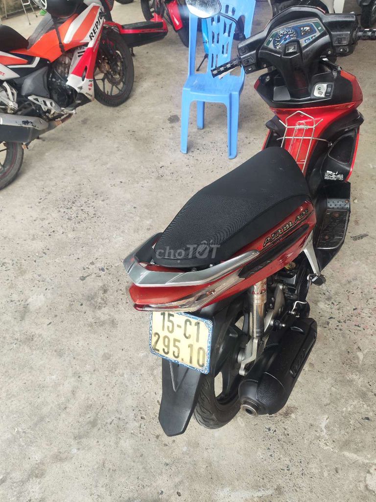 Honda Airblade 2008, красный, в отличном состоянии