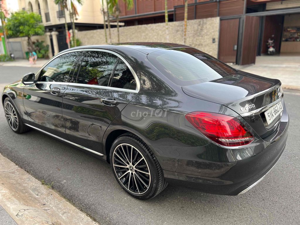 Mercedes C200 Exclusive sx 2020 43k km cực đẹp. Mua bán Ô tô tại Quận Bình Thạnh Tp Hồ Chí Minh được đăng bởi Nguyễn Thanh Tân hình 18