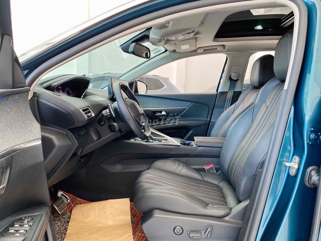 Peugeot 3008 2024 Premium - 9300 km. Mua bán Ô tô tại Thành phố Thủ Đức Tp Hồ Chí Minh được đăng bởi Quốc Nhẫn hình 5
