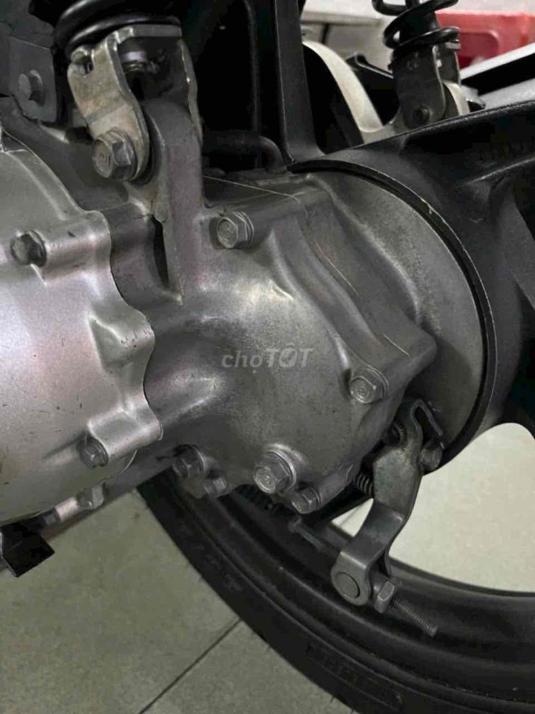 Honda Air Blade Thái 208 Đen đỏ. Mua bán Xe máy tại Quận Tân Phú Tp Hồ Chí Minh được đăng bởi Cửa Hàng xe gắn máy Minh Tuấn  hình 8