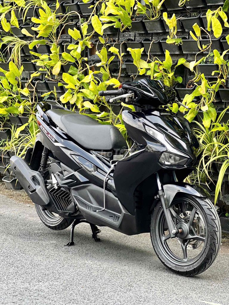 AB 125 4val 2022 máy móc nguyên zin - chính chủ. Mua bán Xe máy tại Quận 12 Tp Hồ Chí Minh được đăng bởi CHXM Phương Nam Chuyên Bán Xe Trả Góp Bao Nợ Xấu hình 9