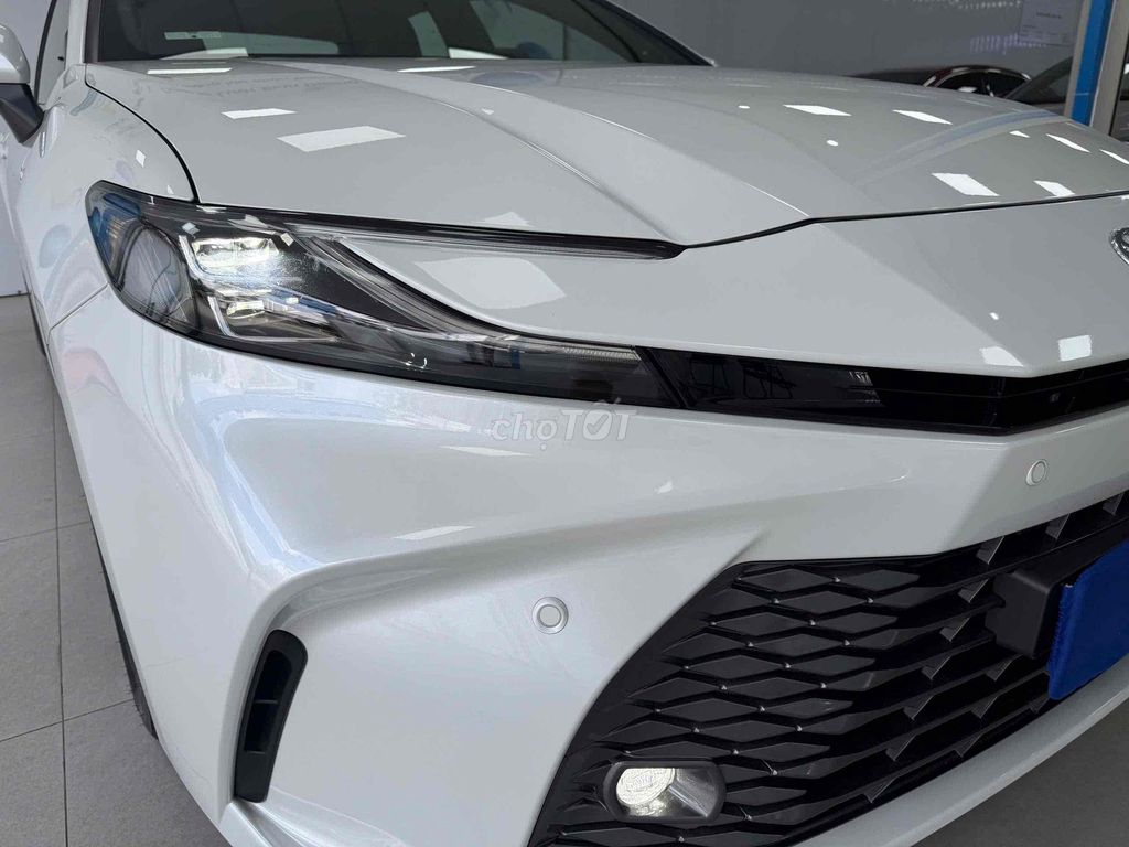 Toyota Camry 2025 2.5HV đi đúng 2000 km. Mua bán Ô tô tại Huyện Bắc Tân Uyên Bình Dương được đăng bởi pham dân hình 5