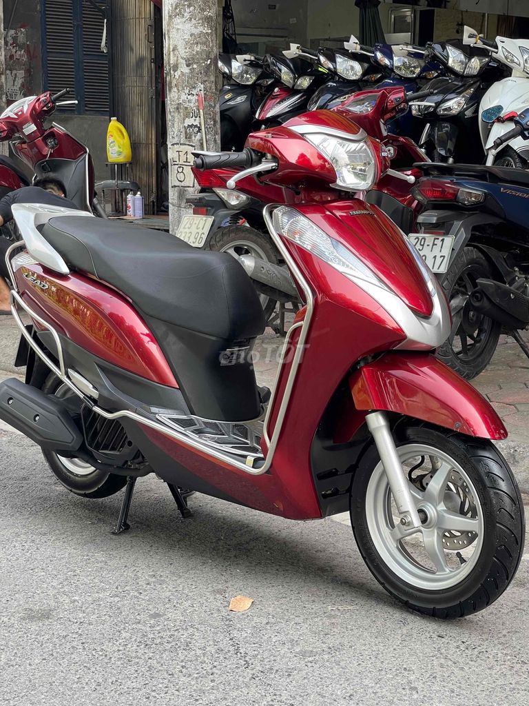 LEAD BẢN CHÓT CHÉT CỦA FOM CŨ. Mua bán Xe máy tại Quận Đống Đa Hà Nội được đăng bởi Hà hình 7