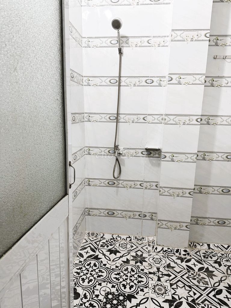 Clean 18 m² room with private bathroom off Trưng Nữ Vương — photo 5