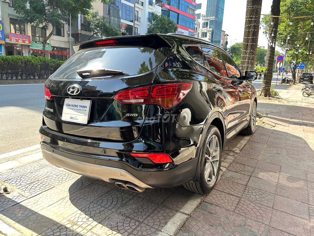 Hyundai Santa Fe 2.4 AT AWD 2017 đk 2018. Mua bán Ô tô tại Quận Long Biên Hà Nội được đăng bởi AUTO TÂN HƯNG THỊNH hình 9