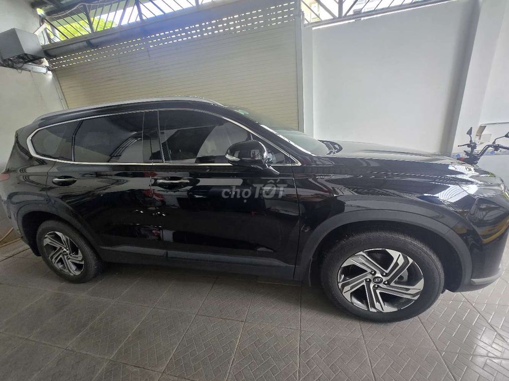 HuyndaiSanta fe 2023 2.2 Dầu tiêu chuẩn - 19000 km. Mua bán Ô tô tại Thành phố Thủ Dầu Một Bình Dương được đăng bởi Trần Thị Bằng hình 5