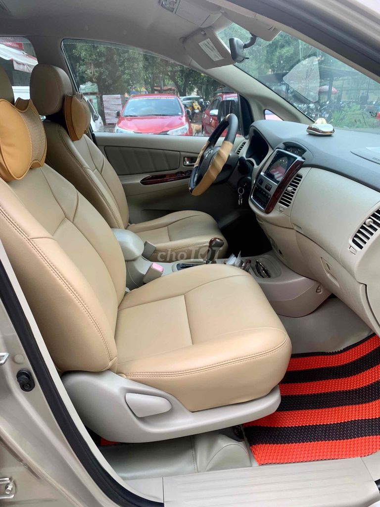 Toyota Innova 2013 - Bản 2.0V - Xe Gia Đình Sử Dụng Kỹ