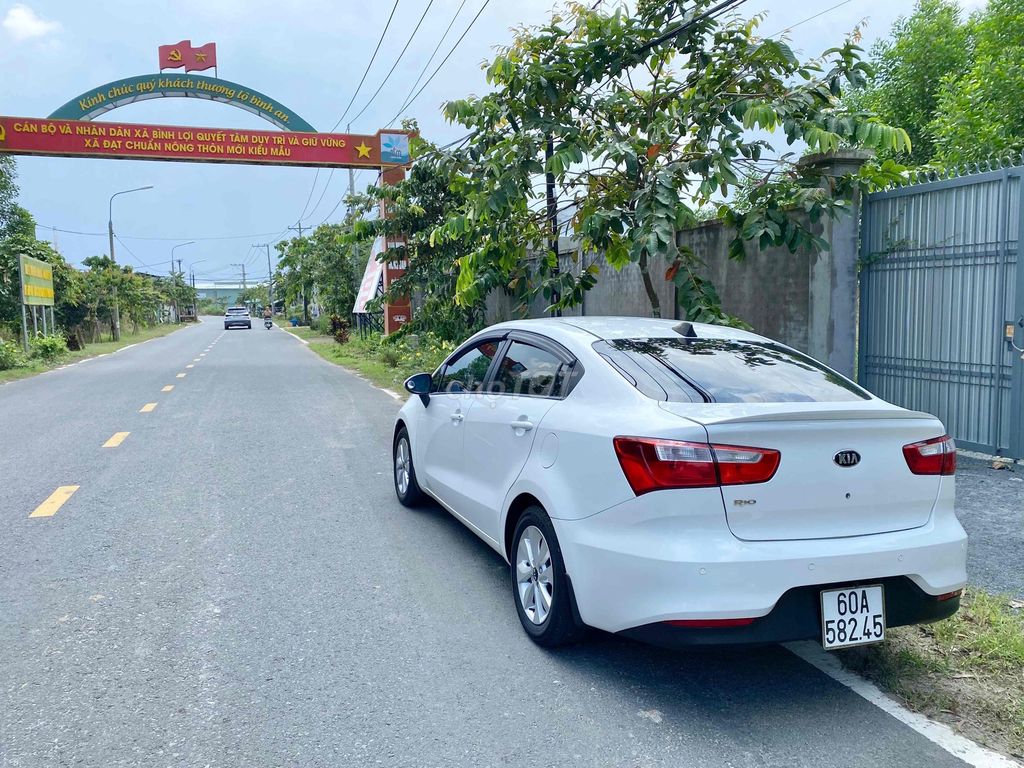 Kia Rio 2016 1.4 MT Sedan - 75000 km. Mua bán Ô tô tại Huyện Vĩnh Cửu Đồng Nai được đăng bởi Phát hình 3