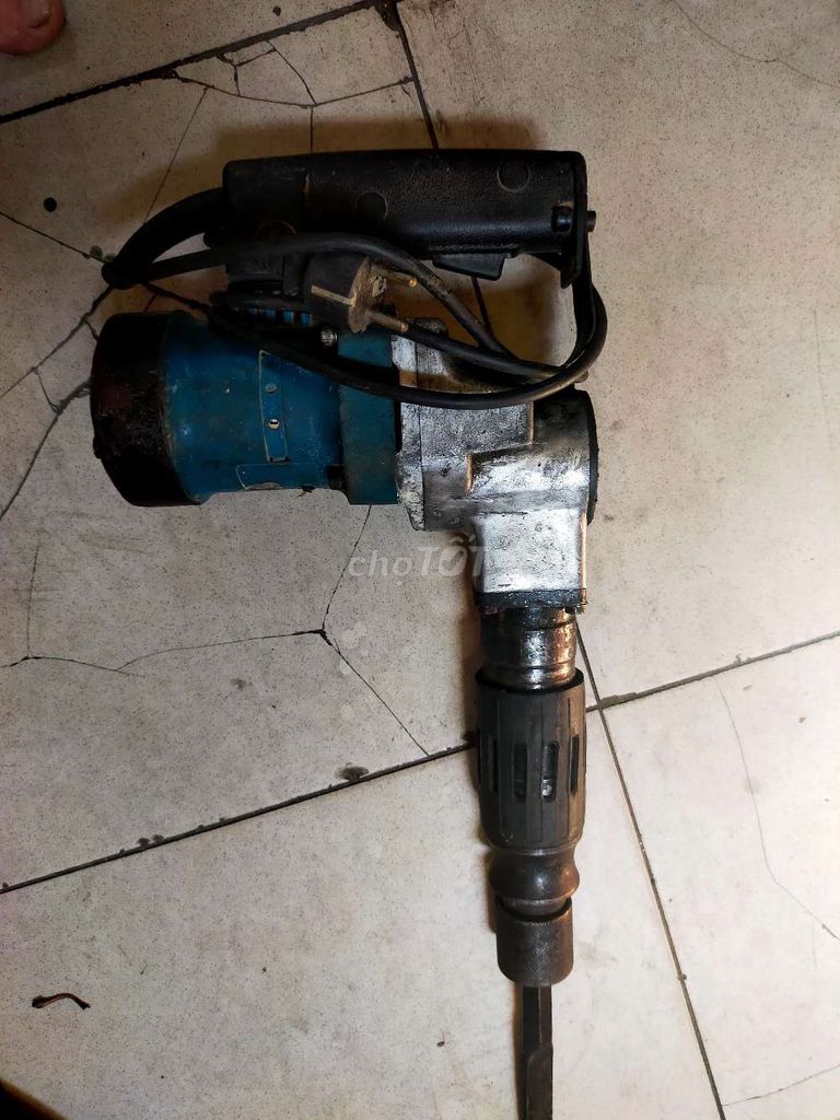 Máy đục bê tông Makita HM0810 220V. Mua bán Đồ chuyên dụng, Giống nuôi trồng tại Quận 6 Tp Hồ Chí Minh được đăng bởi hiền hình 1