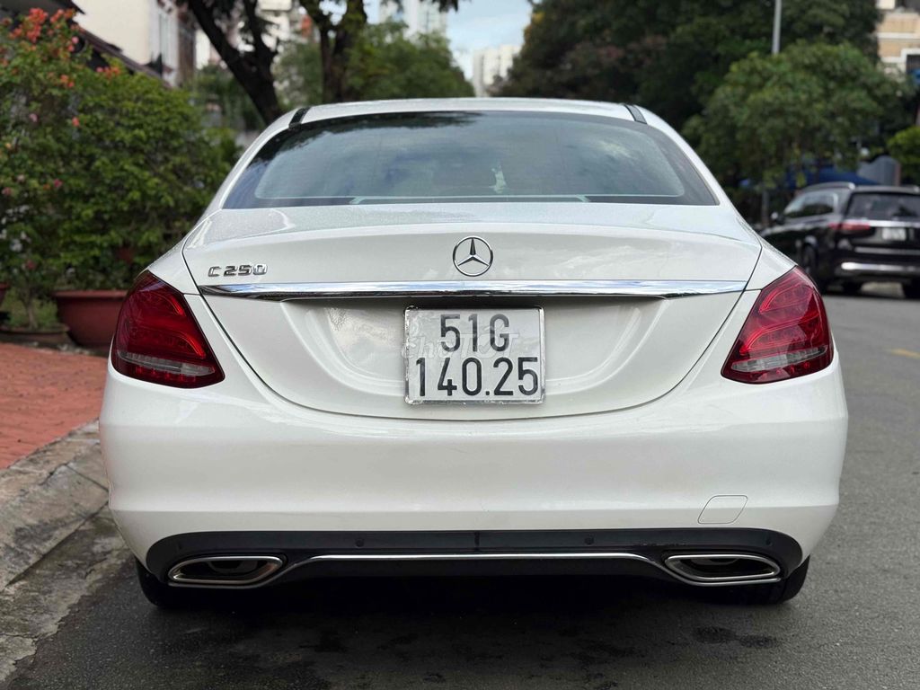 Mercedes Benz  C250 Exclusive -*** 1 chủ. Mua bán Ô tô tại Quận Bình Thạnh Tp Hồ Chí Minh được đăng bởi kim hạo thiên hình 4