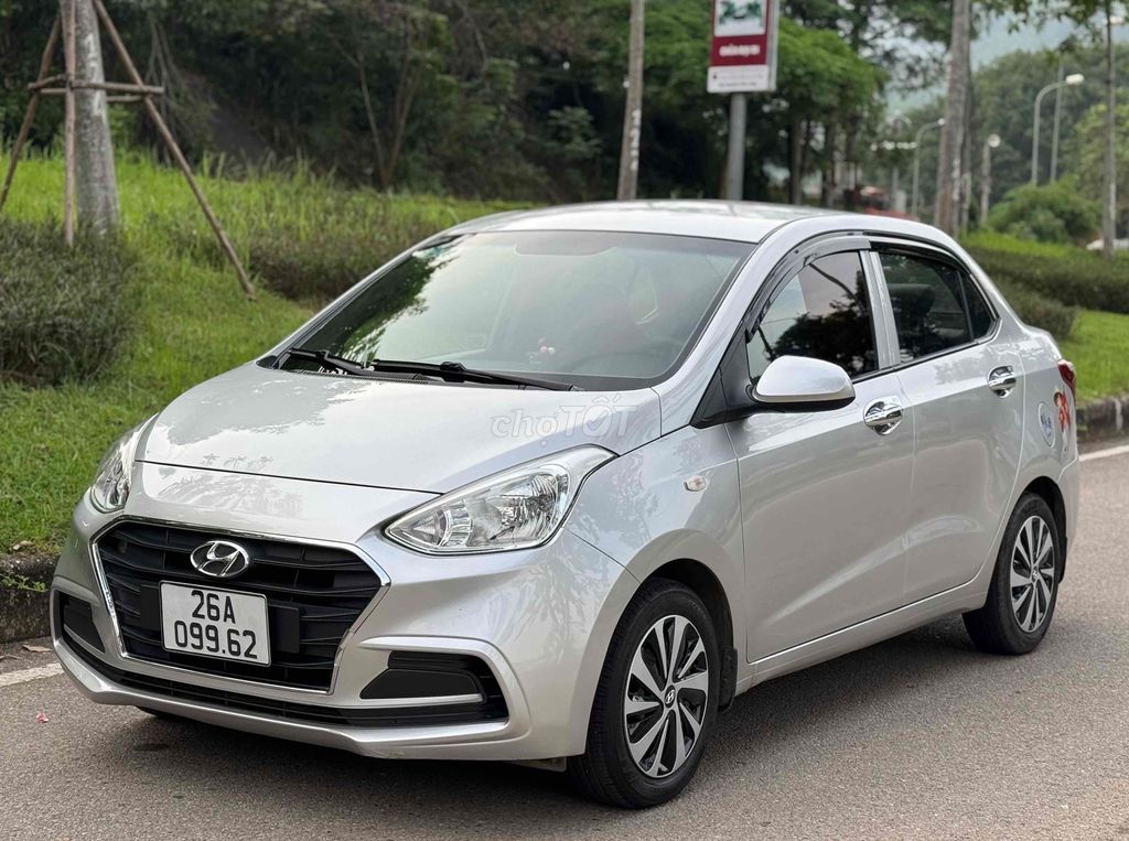 Hyundai Grand i10 2020 Grand 1.2 MT Base - 130000. Mua bán Ô tô tại Huyện Sóc Sơn Hà Nội được đăng bởi Anh Chiến hình 2