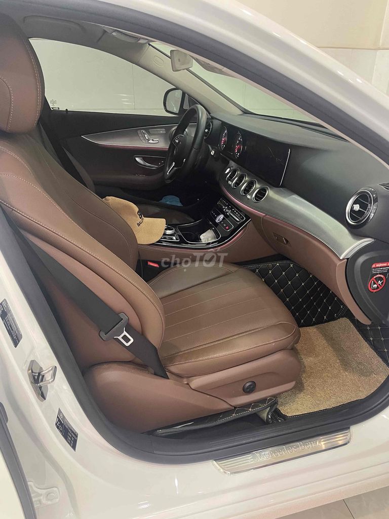 Mercedes Benz E Class 2020 E180 - 22000 km. Mua bán Ô tô tại Quận 12 Tp Hồ Chí Minh được đăng bởi ĐỖ CƯỜNG hình 10