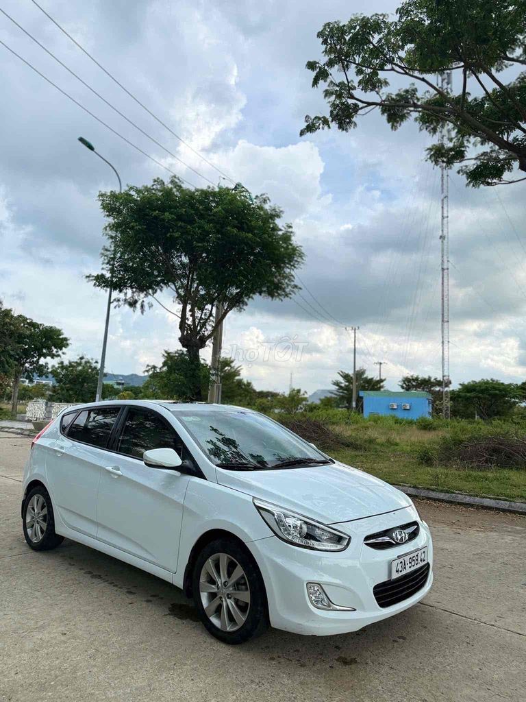 Hyundai Accent 2014 1.4 AT Hatchback - 5 km. Mua bán Ô tô tại Quận Liên Chiểu Đà Nẵng được đăng bởi phương bùi  hình 4