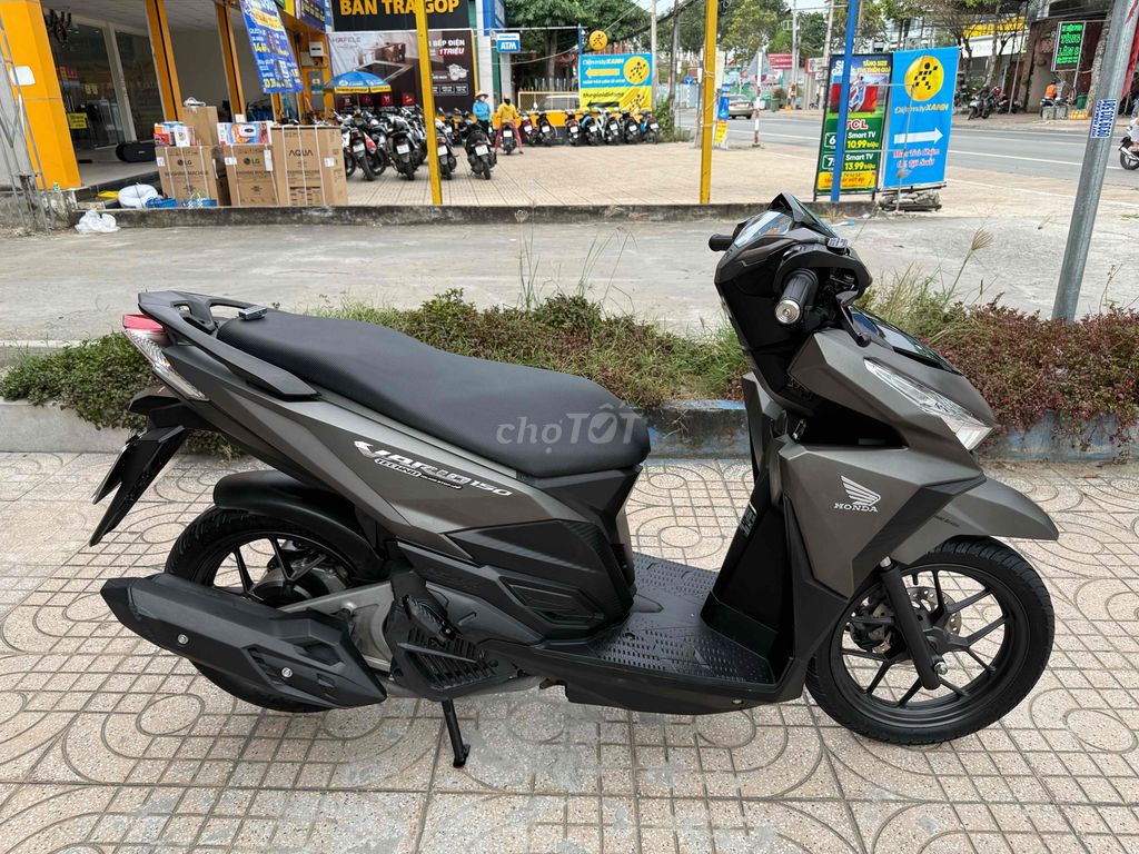 Honda Vario 150 2016 Vàng cát 16384 km. Mua bán Xe máy tại Quận Ô Môn Cần Thơ được đăng bởi Trần Tùng hình 12