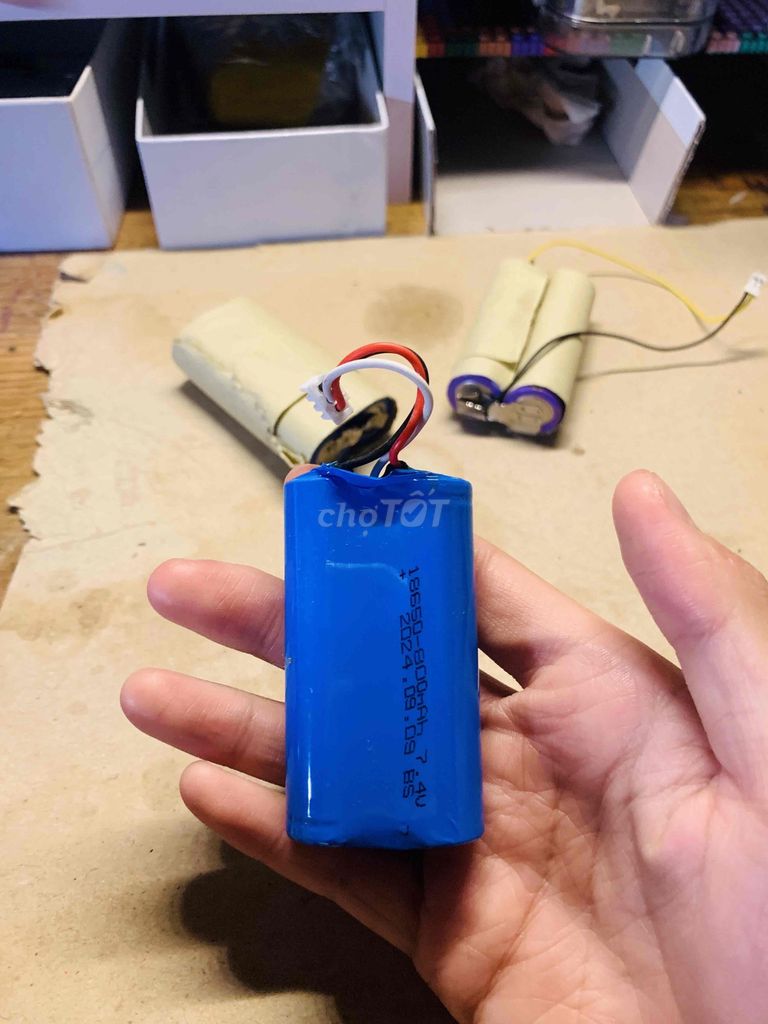 Pin sạc 800mAh 7.4V Xanh. Mua bán Phụ kiện (Màn hình, Chuột...) tại Huyện Đắk Tô Kon Tum được đăng bởi Tên chưa cung cấp hình 1