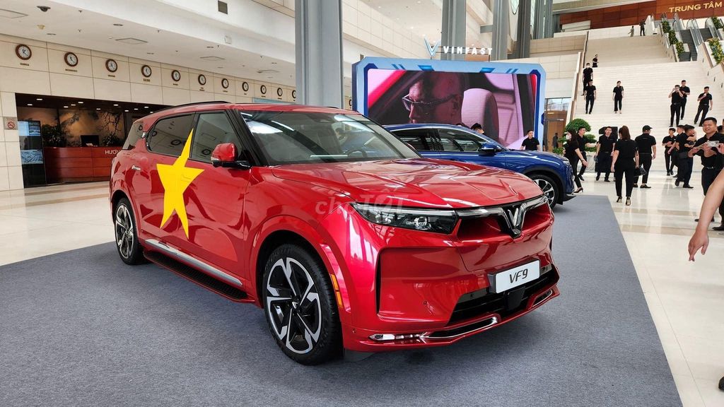 VinFast VF 9 TRẮNG-ĐỎ-ĐEN-XÁM-NỘI THẤT NÂU - ĐEN. Mua bán Ô tô tại Quận Bình Tân Tp Hồ Chí Minh được đăng bởi VinFast An Thái Bình Tân hình 2