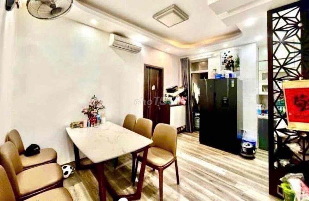 Chung cư Nam Trung Yên 83m2 Sổ đỏ Cầu Giấy , nhà đẹp 2 ngủ tầng trung. Mua bán căn hộ/chung cư tại Quận Cầu Giấy Hà Nội được đăng bởi Lê Ngọc Lan hình 5