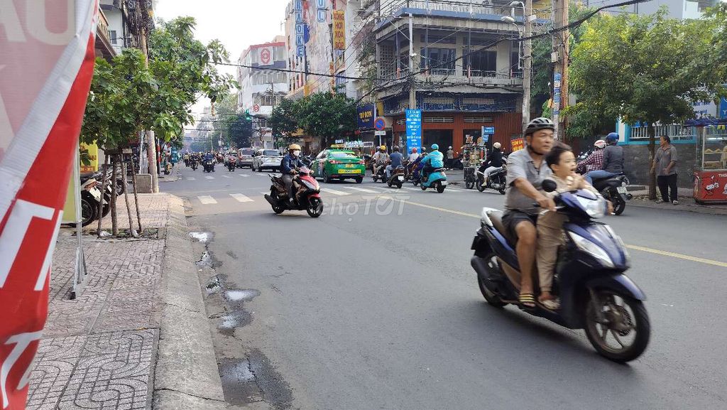 Cho thuê nhà mặc tiền Kinh Doanh 4 lầu ( đối diện trường học ). Cho thuê văn phòng, mặt bằng kinh doanh tại Quận Tân Bình Tp Hồ Chí Minh được đăng bởi tống văn giang hình 2