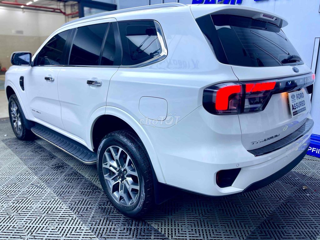 Ford Everest 2022 Titanium 4x2 23666 km. Mua bán Ô tô tại Thành phố Bảo Lộc Lâm Đồng được đăng bởi SƠN AUTO hình 5