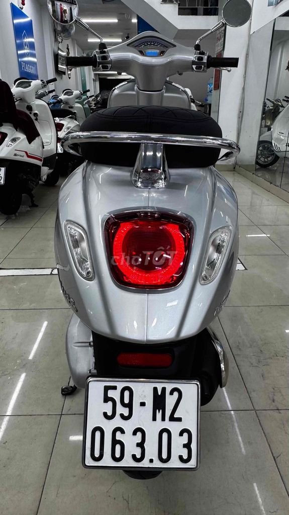 Vespa Iget , abs , đèn led 2 tấng , mở cốp điện ... Mua bán Xe máy tại Quận Phú Nhuận Tp Hồ Chí Minh được đăng bởi VESPA  PIAGGIO BẢO HƯNG Vespa cũ trả góp  hình 9