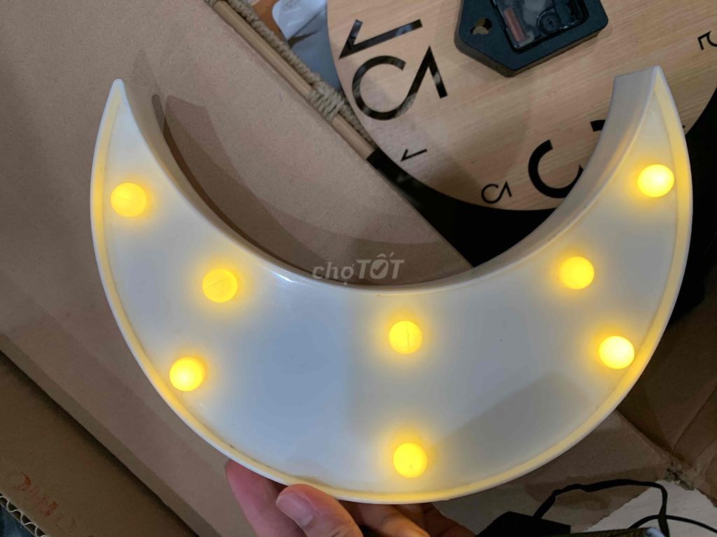 Đèn LED Trăng khuyết Trắng Nhựa. Mua bán Đèn tại Quận Ba Đình Hà Nội được đăng bởi Windy Vu hình 1