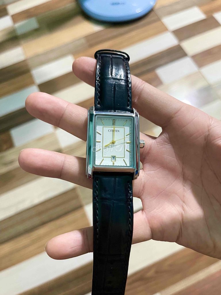 Đồng hồ Tank dây da sịn. Mua bán Đồng hồ tại Thành phố Đồng Xoài Bình Phước được đăng bởi Ken HR hình 1