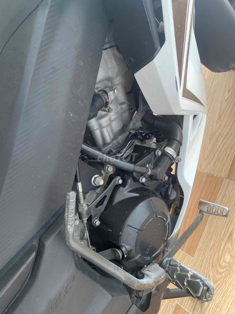 Winner V1 máy zin ngon. Mua bán Xe máy tại Huyện Bến Lức Long An được đăng bởi Son hình 4