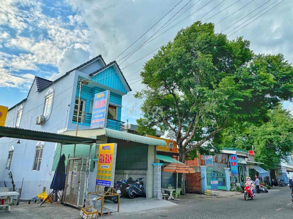 CẦN BÁN NHÀ NGHỈ ĐANG HOẠT ĐỘNG