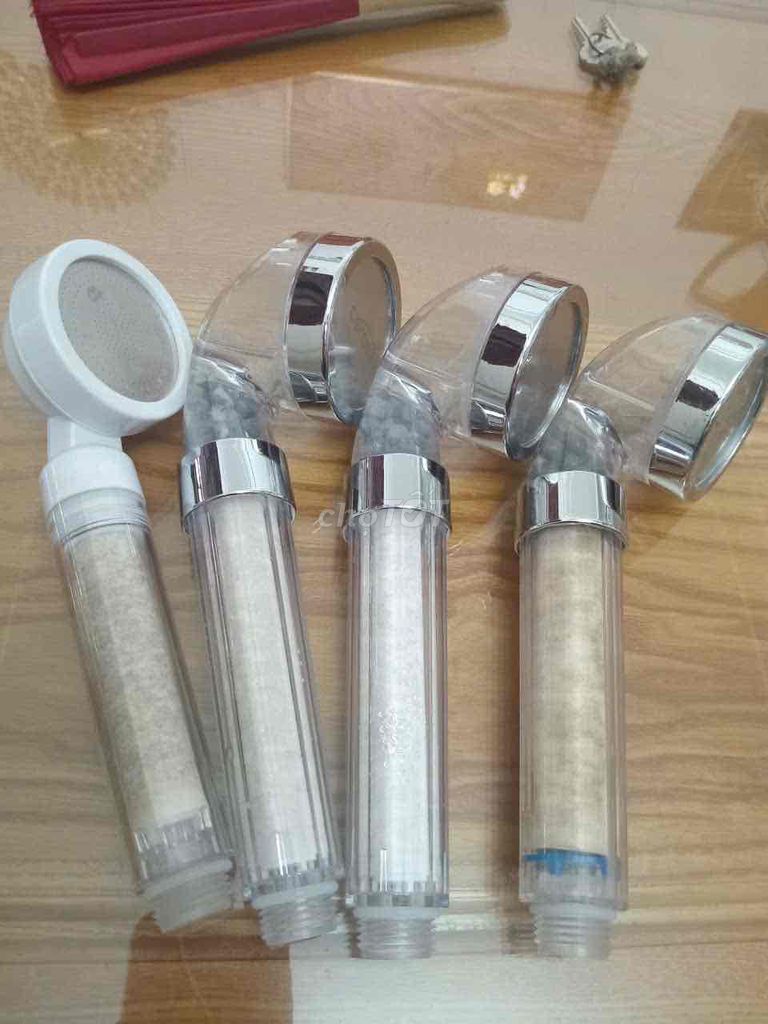 Vòi hoa sen Nhựa Trắng Bạc Hiện đại. Mua bán Thiết bị vệ sinh, nhà tắm tại Quận Hà Đông Hà Nội được đăng bởi Nguyễn Hiếu hình 1
