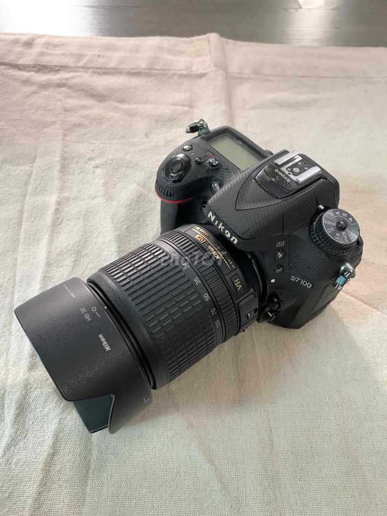 Nikon D7100+Lens 18-105 VR