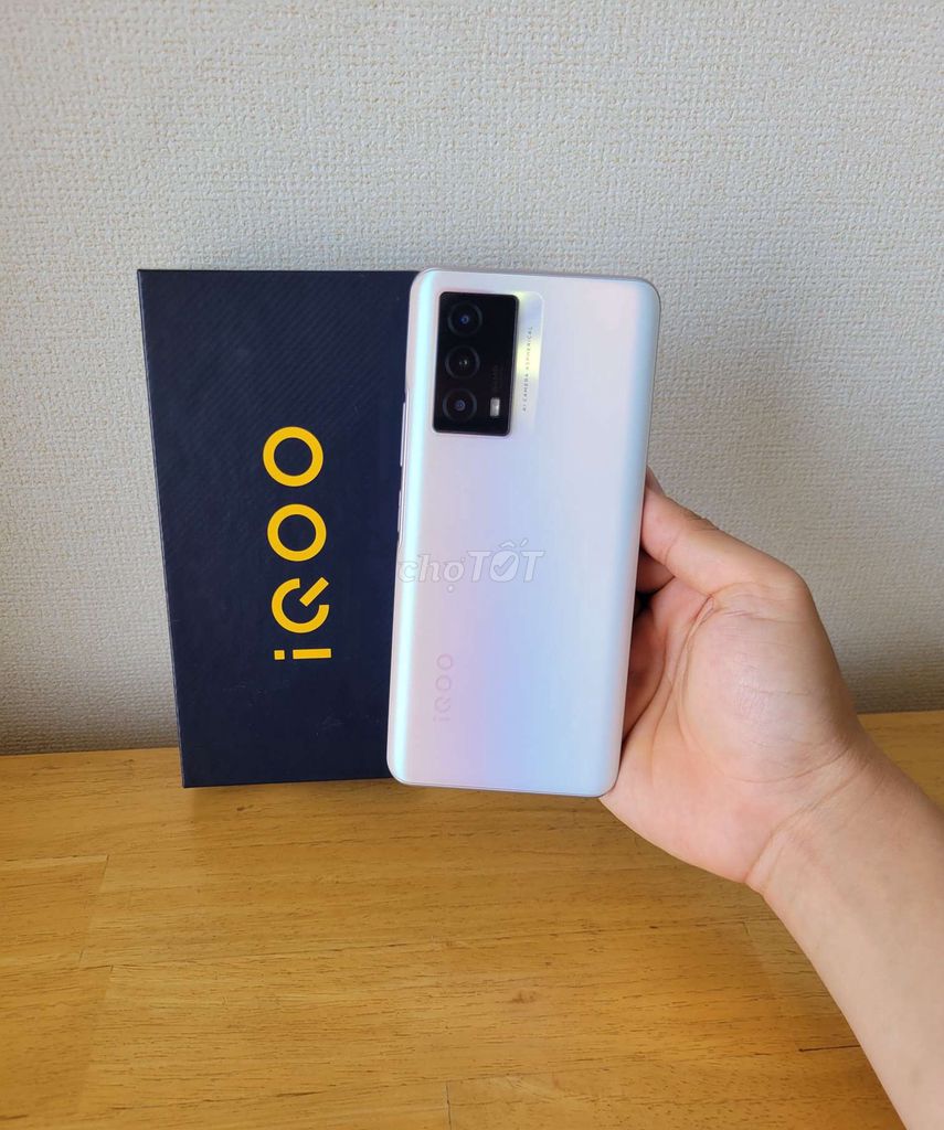Vivo IQOO Z5 5G Fullbox 8/128GB Vàng keng 99% gl. Mua bán Điện thoại tại Quận Tân Phú Tp Hồ Chí Minh được đăng bởi NDT hình 1