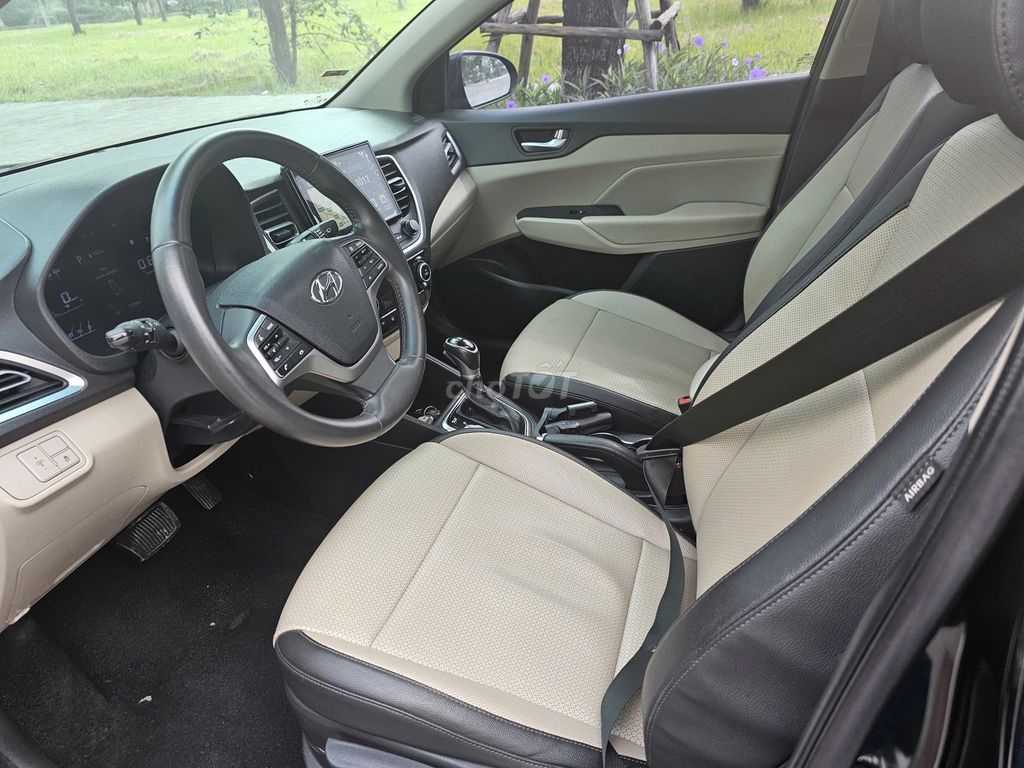 Hyundai Accent bản đủ ATH 2022 màu đen. Mua bán Ô tô tại Quận Thanh Xuân Hà Nội được đăng bởi Thanh Biz Nguyễn Thái Auto hình 9