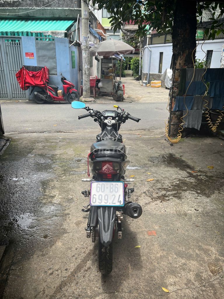 Sonic Honda 175cc 2020 màu đỏ đen máy zin. Mua bán Xe máy tại Quận Bình Thạnh Tp Hồ Chí Minh được đăng bởi Tên chưa cung cấp hình 4