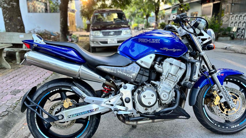 cb900 chính chủ ký giấy SàiGòn sang tên toàn quốc. Mua bán Xe máy tại Quận 1 Tp Hồ Chí Minh được đăng bởi Phan sy tam hình 2