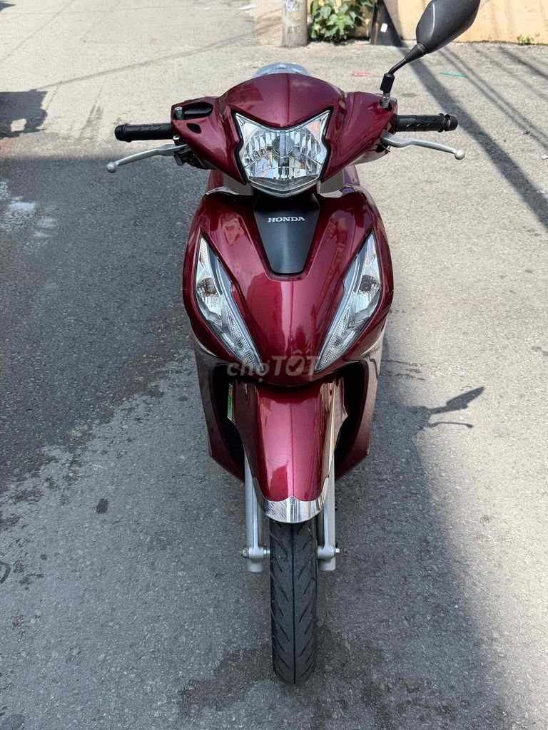 Honda Vision 2023 màu Đỏ