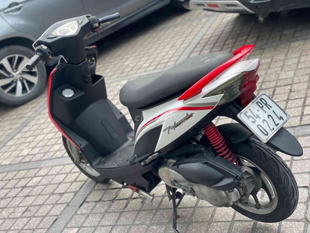 Tay ga Kymco Candy nguyên zin cho học sinh. Mua bán Xe máy tại Quận 7 Tp Hồ Chí Minh được đăng bởi Dương Đạt hình 2