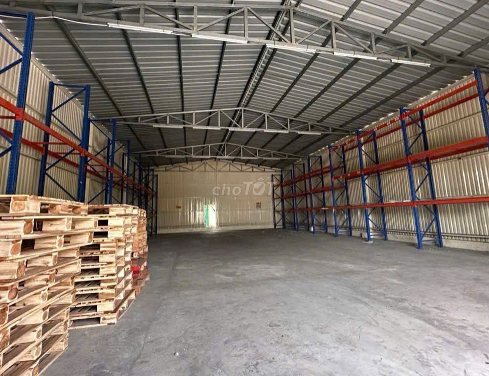 Kho 330m2. Cho thuê kho xưởng tại Quận 7 đạt chuẩn PCCC