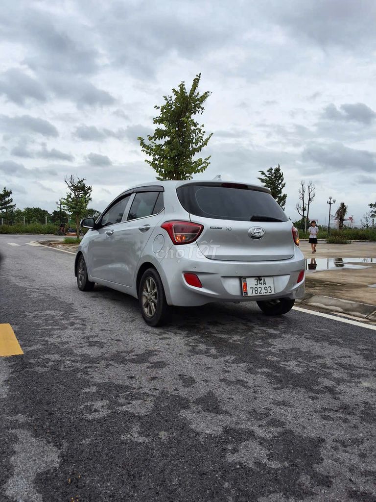 Hyundai Grand i10 2014 1.0 MT - 11000 km. Mua bán Ô tô tại Huyện Kim Thành Hải Dương được đăng bởi ngyễn văn hiếu hình 3