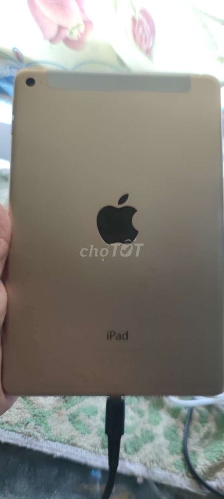 Ipad mini 4 32 gb cho bé xem Youtube