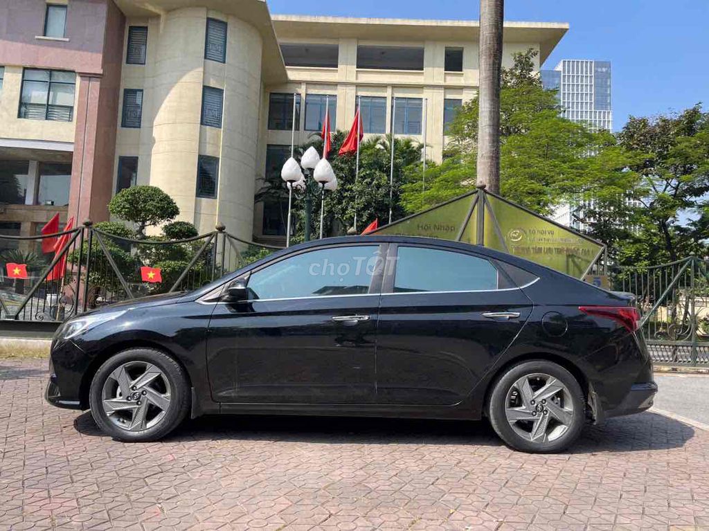 Hyundai Accent 2021 1.4 ATH màu đen , chính chủ. Mua bán Ô tô tại Quận Cầu Giấy Hà Nội được đăng bởi nguyen the huy hình 2