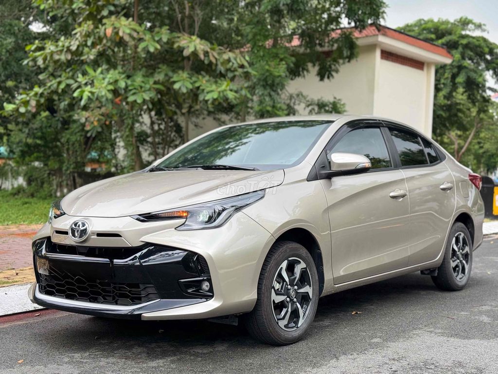 Vios E CVT 2025 sơn zin 99% zin ko lỗi đúng odo